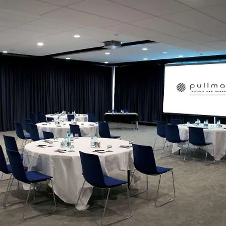 Pullman 4*