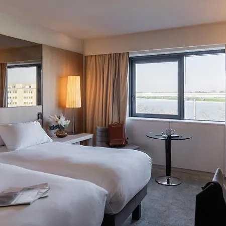 Pullman Hotel 4*
