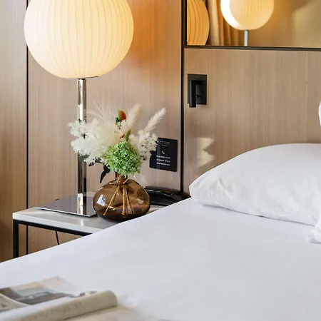 Pullman Hotel 4*
