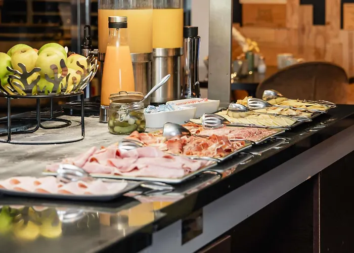 Pullman ボルドー